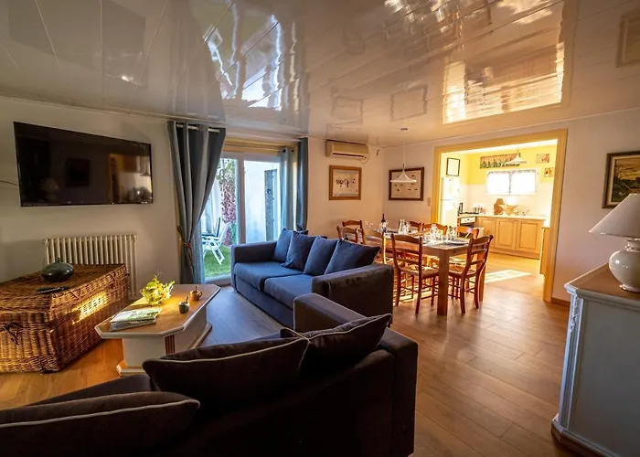 Holiday home Coeur-de-charente-maritime, Au Fil De L'eau