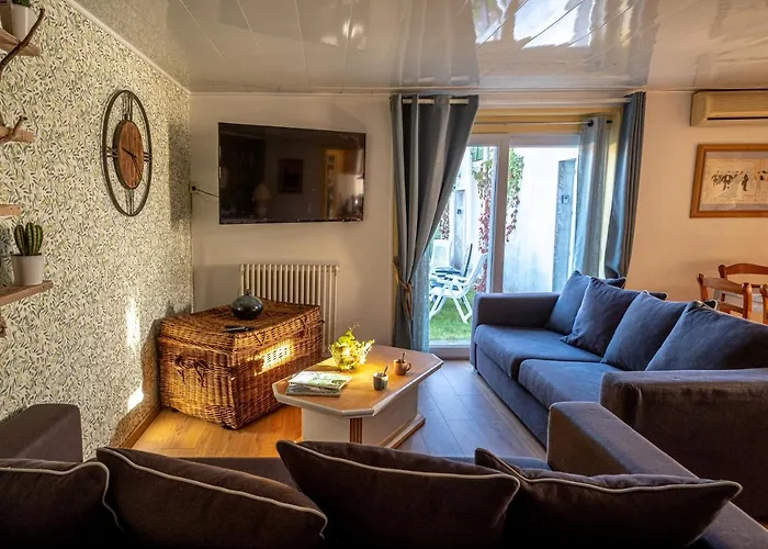 Holiday home Coeur-de-charente-maritime, Au Fil De L'eau Saint-Germain-de-Marencennes